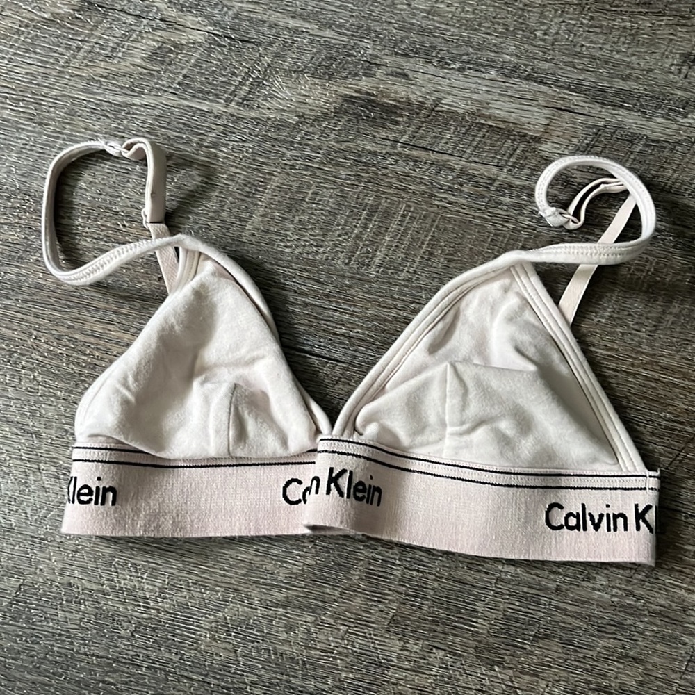 NWOT Calvin Klein Pale Pink Bralette with Adjustable Straps - S